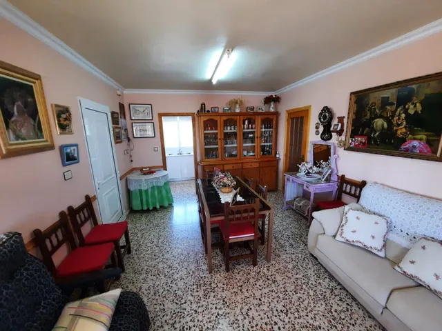 EXCELENTE CHALET EN MONTEALEGRE DEL CASTILLO — 11