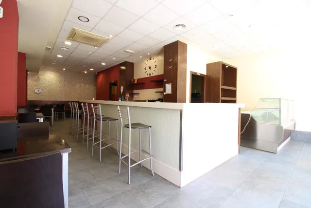 Local comercial 2 habitaciones 100m² en alquiler - Masías - foto 2