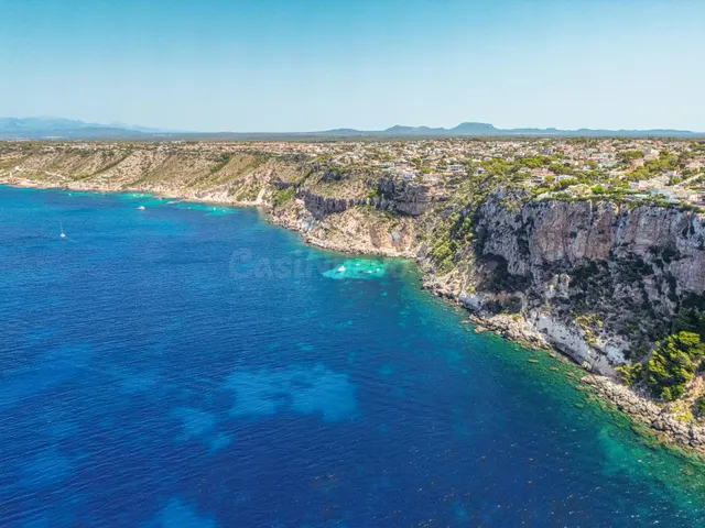 Impresionante villa en primera línea sobre el acantilado de Bahía Grande con espectaculares vistas panorámicas al mar — 25