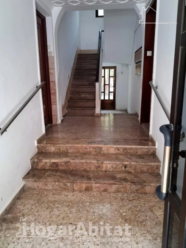 EXTERIOR CON BALCON JUNTO AL PUERTO Y LA PLAYA — 19