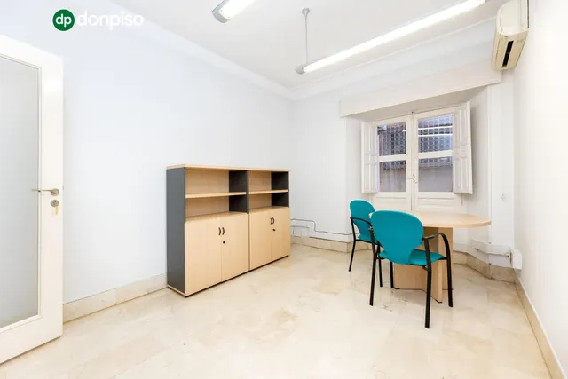Gran vivienda en Plaza Los Campos - 7 habitaciones — 26