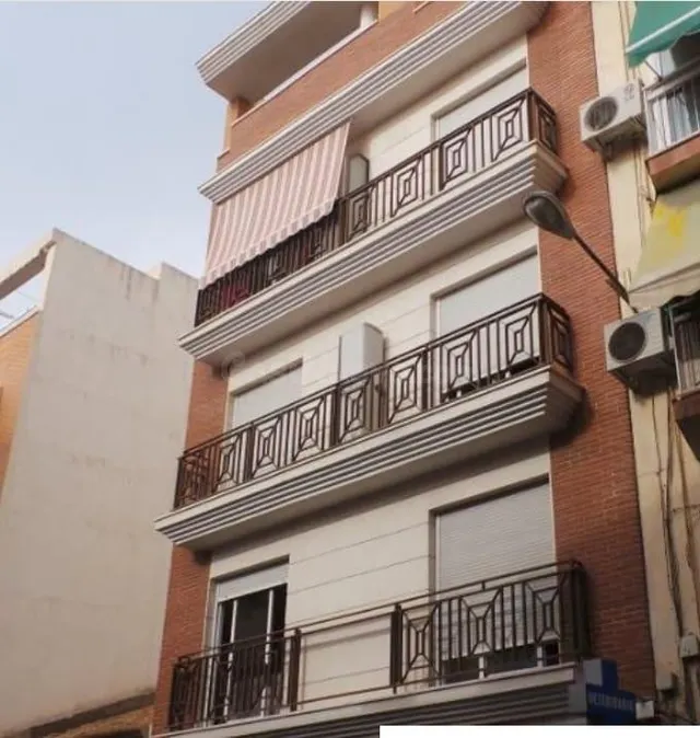 Ático Moderno con Espectaculares Terrazas y Garaje en Caroli - foto 2