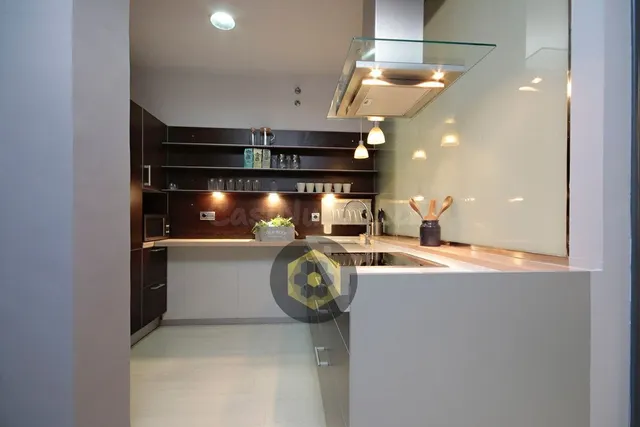 LT/ Piso de DOS dormitorios en  zona Recogidas — 2