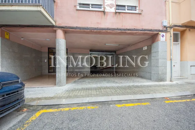 Plaza de parking en calle Moratín — 9