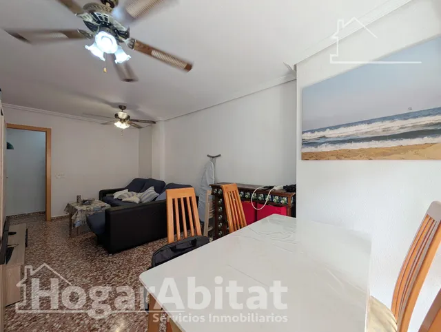¡UBICACIÓN IDEAL! AMPLIO, LUMINOSO Y EXTERIOR CON BALCÓN, TODO AMUEBLADO — 28