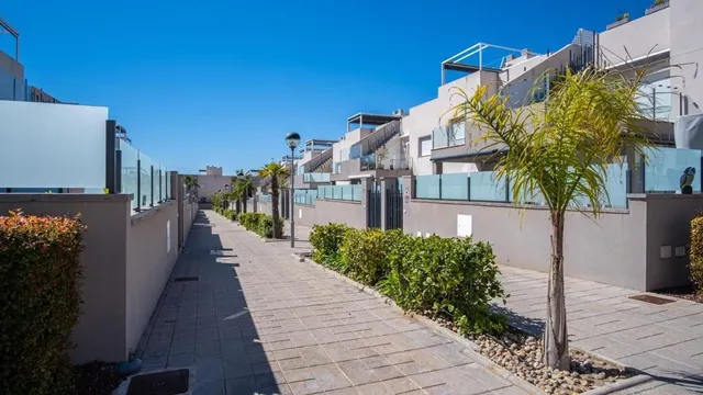 Apartamento 3 habitaciones 82m² en venta - Aguas Nuevas — 28