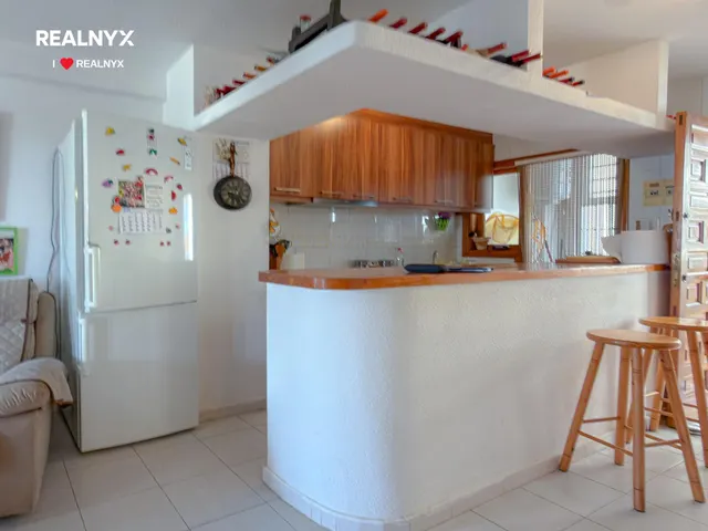 La Veleta! Acogedor apartamento exterior , con amplia terraza y vistas laterales al mar ubicación en urbanización exclusiva con piscina a 150 metros del mar — 15