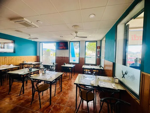 Traspaso de restaurante-cafeteria en pleno rendimiento — 11