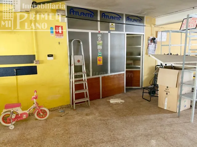 Local en alquiler, bien situado, en zona de paso por 750 €/m - foto 2