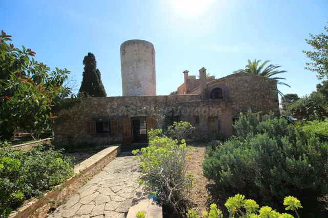 Carismático molino mallorquín de 1920 con vistas al mar - foto 3