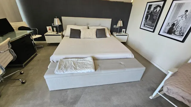EXCLUSIVA PROPIEDAD CON PISCINA, ASCENSOR Y GRAN GARAJE EN CULLEREDO — 48