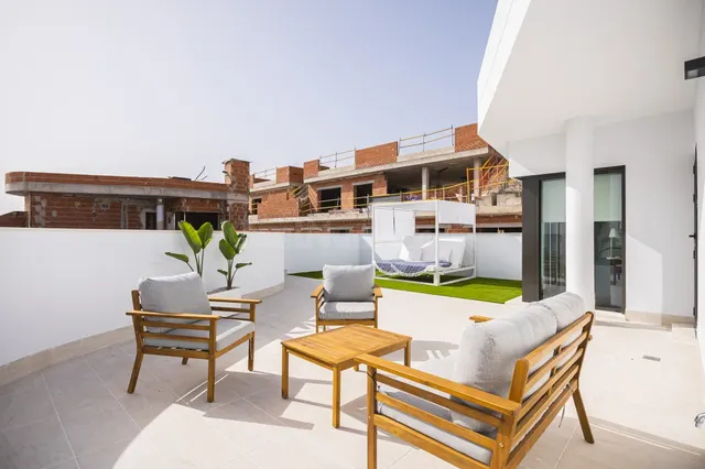 Adosada en Venta en Torrevieja Alicante - foto 5