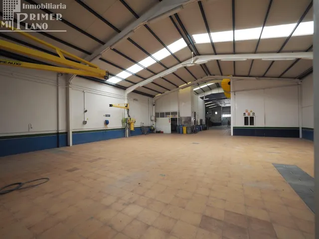 Amplia Nave Industrial en Tomelloso - Oportunidad Única por €650,000 — 13