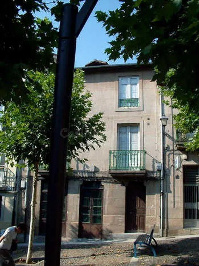 Edificio Céntrico en Ourense: Oportunidad para Inversores - foto 4