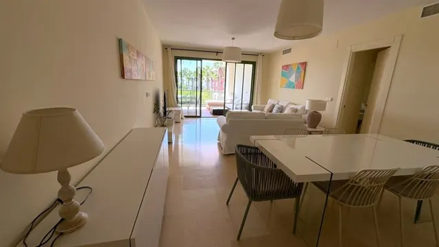 Apartamento en Alquiler en San Roque Cádiz — 6