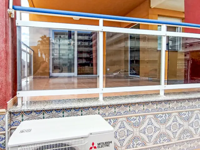 Planta baja con piscina y parking en primera linea de playa de Miramar — 27