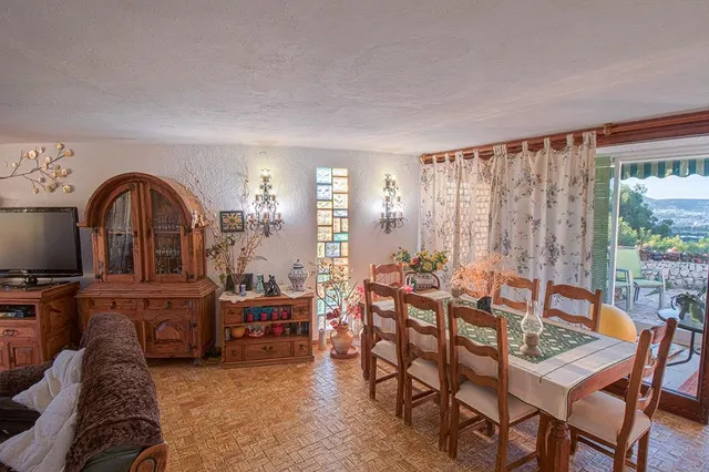 Villa con el encanto de una casita de campo con vistas al mar en Jávea — 9