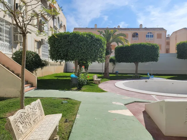 encantador ático con 3 dormitorios y piscina comunitaria — 23