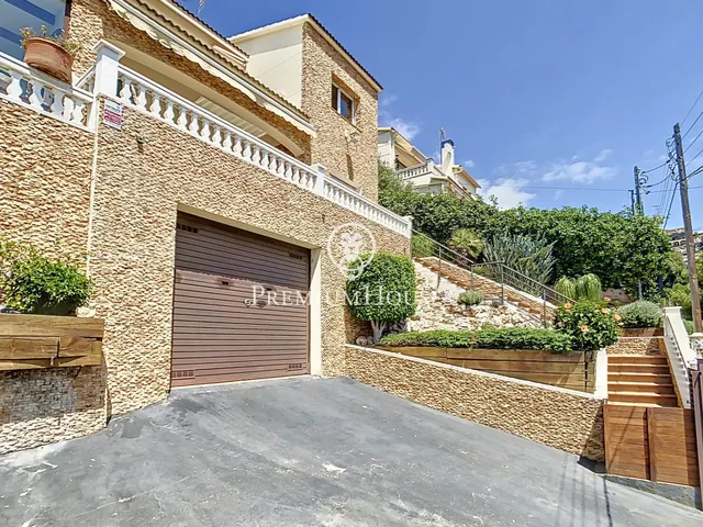 Casa en venta con vistas al mar y licencia turística — 34