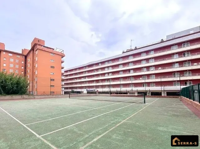 Apartamento con terraza, piscina y licencia turística a 300 metros de la playa en Santa Susanna — 21