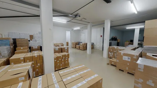 Local diáfano de 300m2 inversión a futuro - foto 4