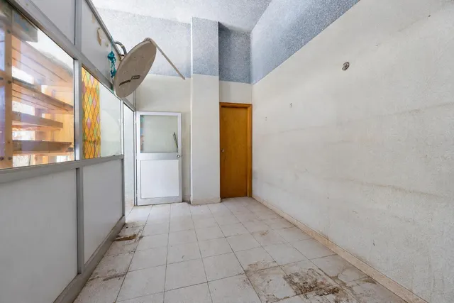 Local en venta — 27