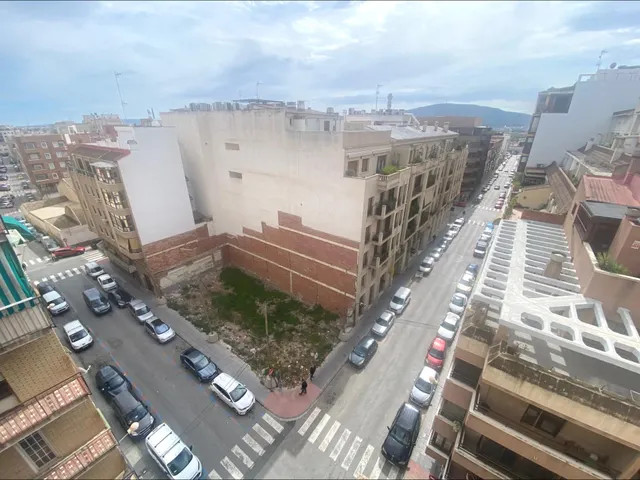 Increíble vivienda en Orihuela ciudad toda exterior con balcón amplio .. para vivir ¡Visitelo sin  compromiso!! — 21