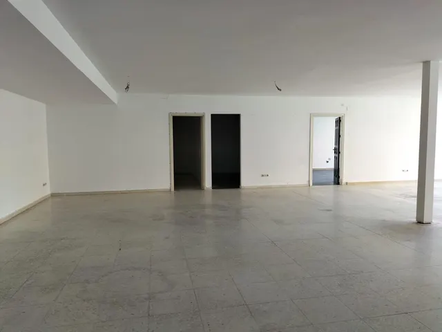 Local comercial en venta de procedencia bancaria — 22