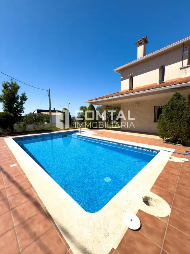 CASA EN VENTA CUBELLES — 42