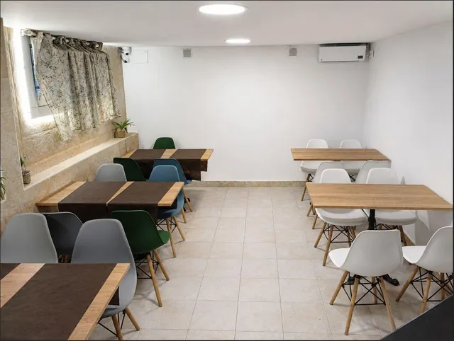 ¡gran oportunidad! local comercial con múltiples posibilidades.- — 7