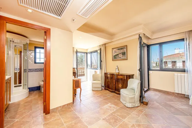 EXCLUSIVA VILLA CON VISTAS A LA BAHÍA DE PALMA EN MARRATXI — 44