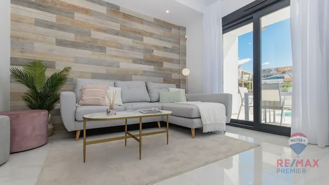 ¡Chalet individual nuevo a la venta en Vistabella Golf Orihuela! — 24