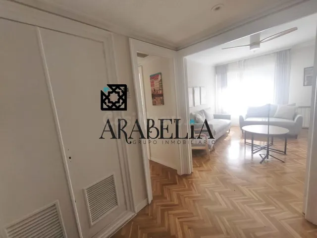 ¡Espectacular piso con LICENCIA TURÍSTICA, garaje y trastero en el CENTRO! — 2