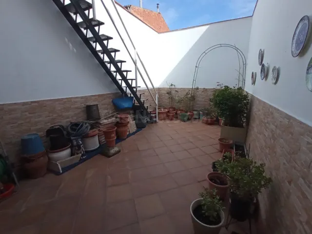 CASA DE VENTA CON 2 TERRAZAS Y GARAJE 35M2