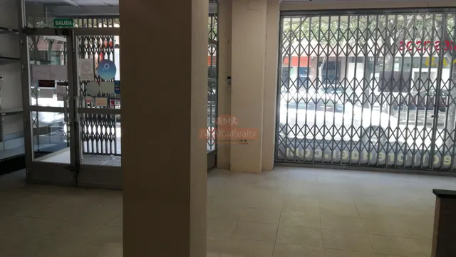 SE ALQUILA LOCAL DIÁFANO EN UNA DE LAS PRINCIPALES — 8
