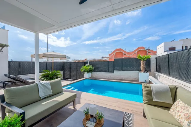 VILLA DE 2 DORMITORIOS 2 BAÑOS EN ORIHUELA COSTA ( VISTABELLA GOLF ) — 9