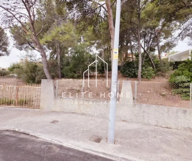 AMPLIA PARCELA URBANA EN LA EXCLUSIVA URBANIZACIÓN LAS PALMA