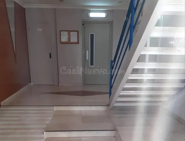 VENTA DE PISO OKUPADO EN Onze De Setembre MontornÑ¨s del Val - foto 3