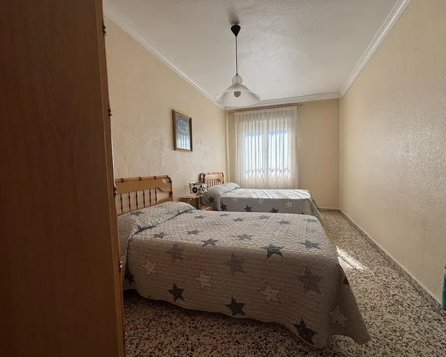 Se vende piso amplio y luminoso en el centro — 13