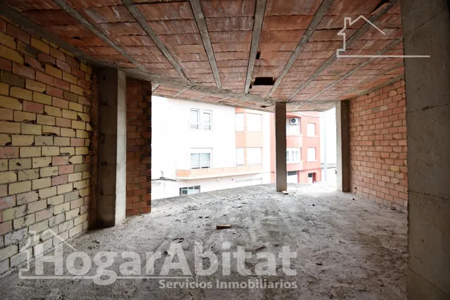 Gran patio privado y proyecto para diseñar tu casa unifamiliar en el centro urbano — 38