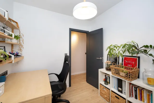 Exclusivo piso de 4 dormitorios con terraza y vistas despejadas en El Serrallo — 36