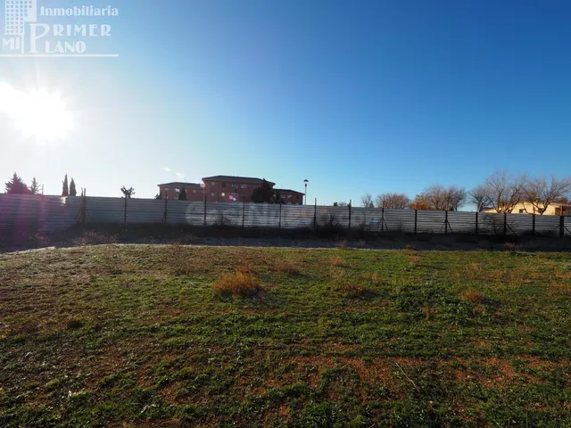 *Solar en el Poligono 20 Tomelloso con 1.154m2, por solo 180 - foto 4