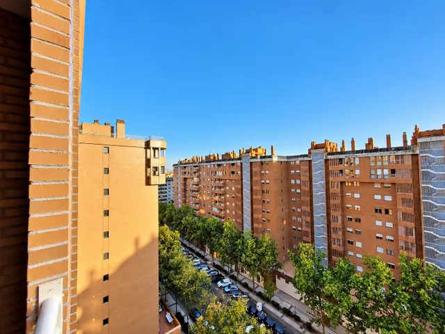 Espectacular dúplex tipo tríplex con solárium privado y vistas en actur — 43