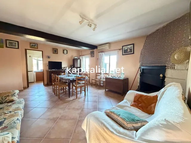 Casa con explotación agrícola en desuso - foto 4