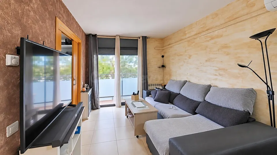 Pis en venda a corró de vall — llum natural, balcó i ascensor