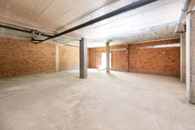 ESPECTACULAR LOCAL COMERCIAL EN GRANADA — 8