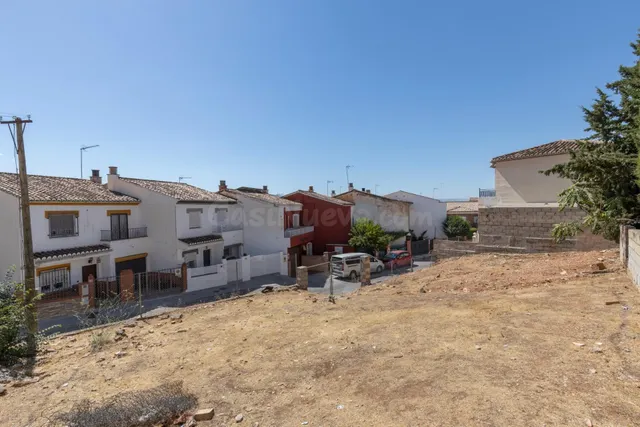 TERRENO URBANO EN VENTA EN HUETOR VEGA – 284 m2 - foto 5