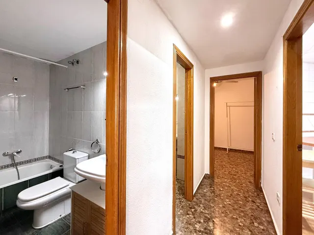 Piso de 4 habitaciones en alquiler en Torrent — 22