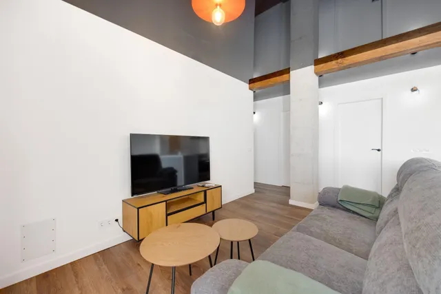 PRECIOSO APARTAMENTO TOTALMENTE REFORMADO CON VISTAS FRONTALES AL MAR — 9