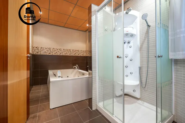 Espectacular Villa Unifamiliar Independiente con Máxima Privacidad y Autonomía en Cortijo del Aire — 34